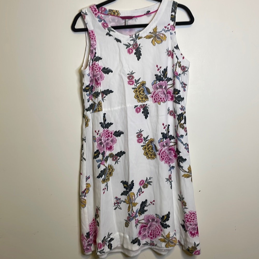 Joules Women's white floral round neck sleeveless knee lenght dress  Size M